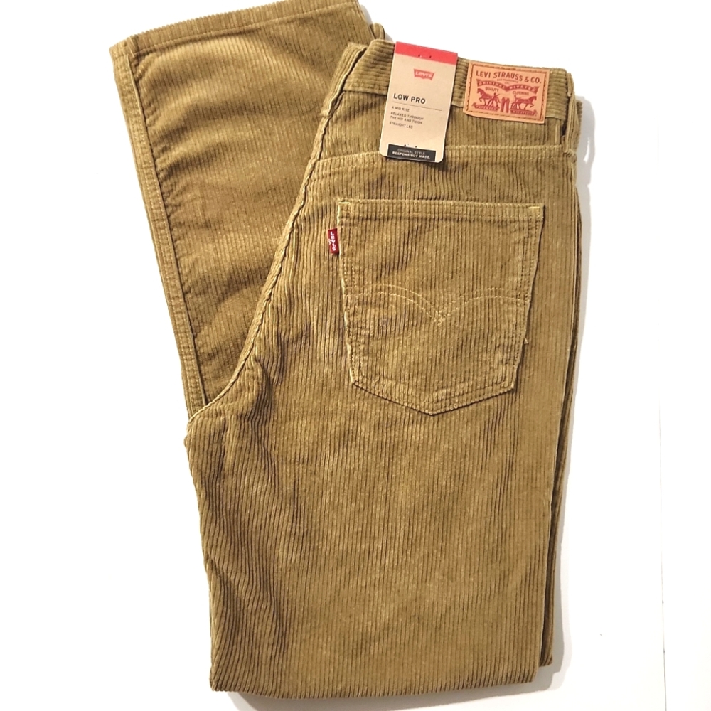 NWT! Levi's Low Pro Corduroy Mid Rise Relaxed Straight Leg Women's 29 x 30